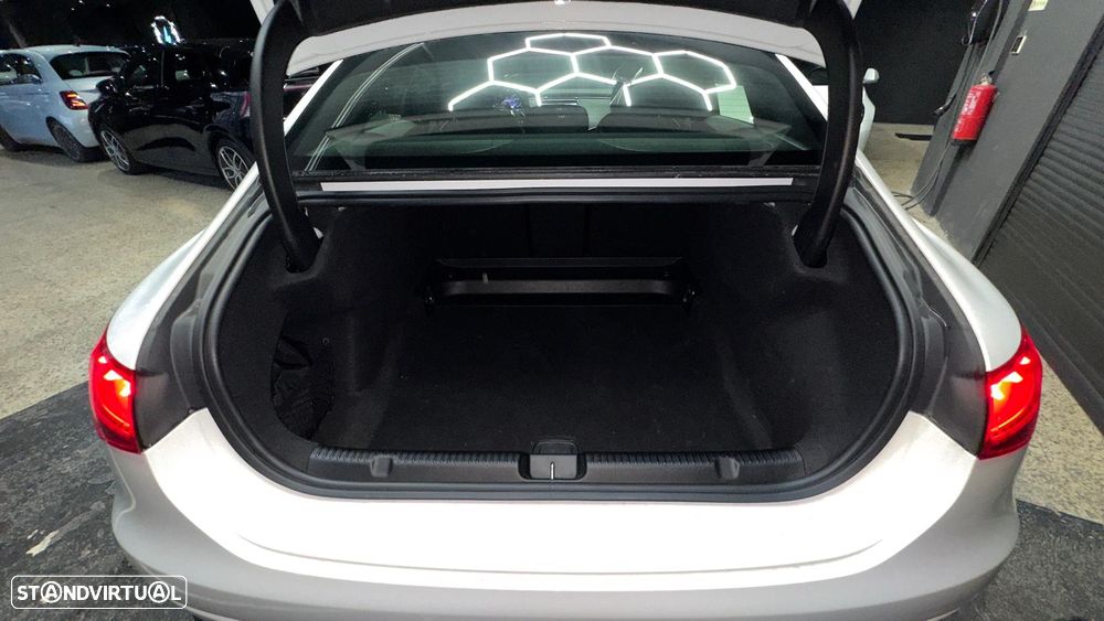 Mercedes-Benz EQE 350 Edition - 37