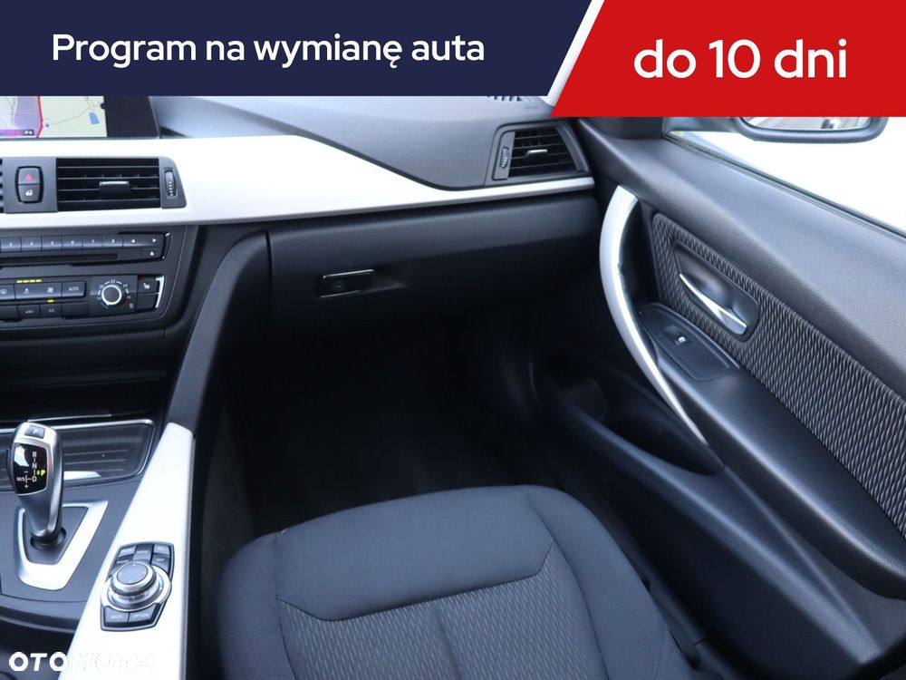 BMW Seria 3 - 10