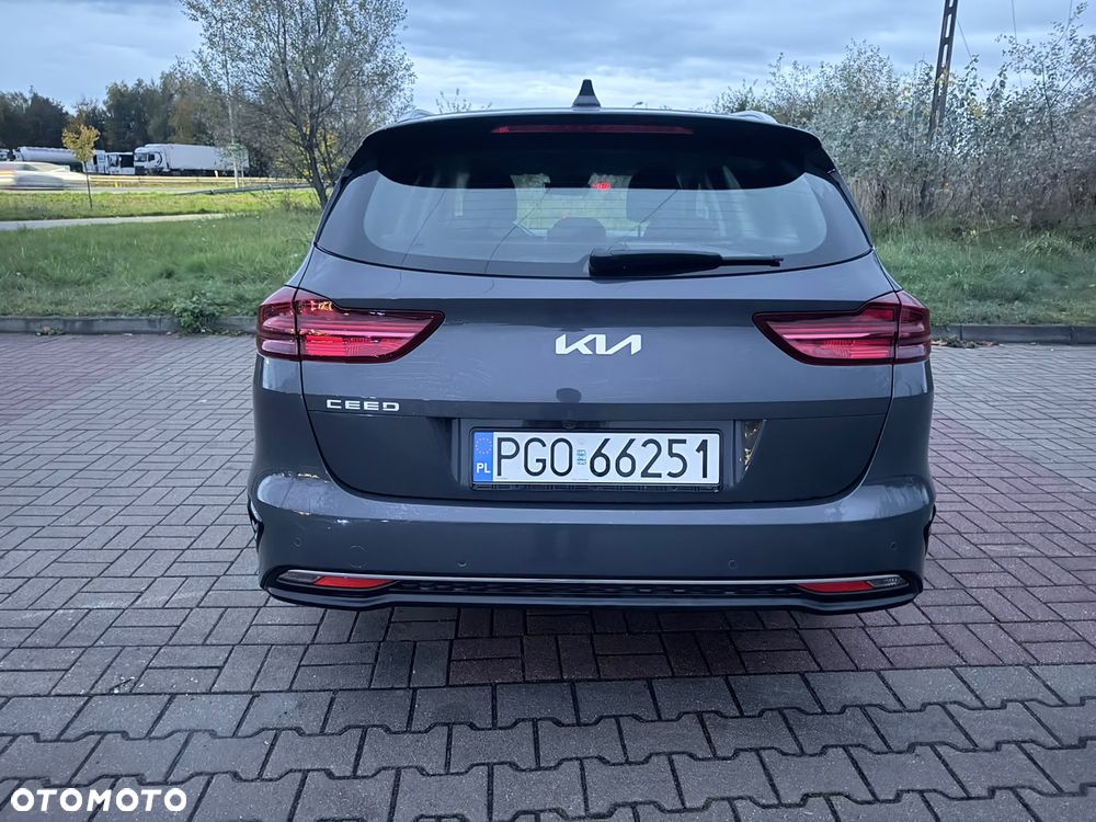 Kia Ceed - 5