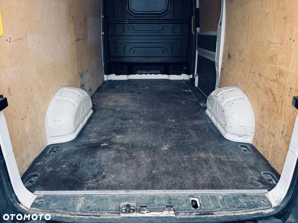 Volkswagen Crafter - 10