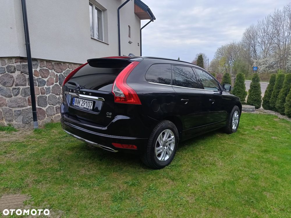Volvo XC 60 D5 AWD Momentum - 5