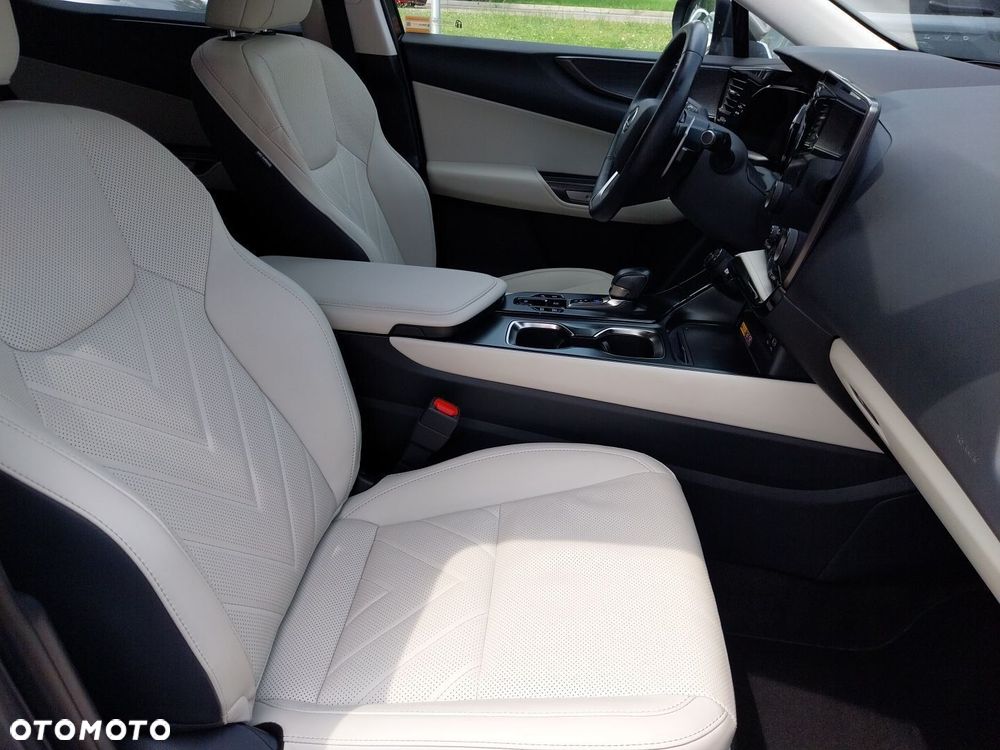 Lexus NX - 11