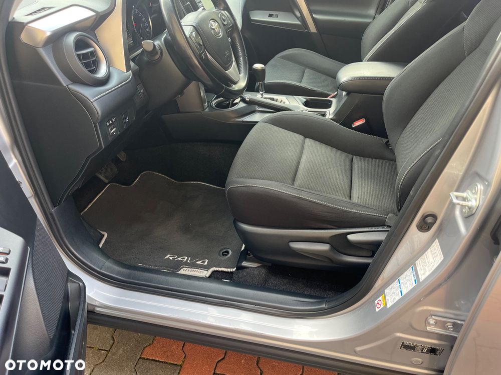 Toyota RAV4 - 21