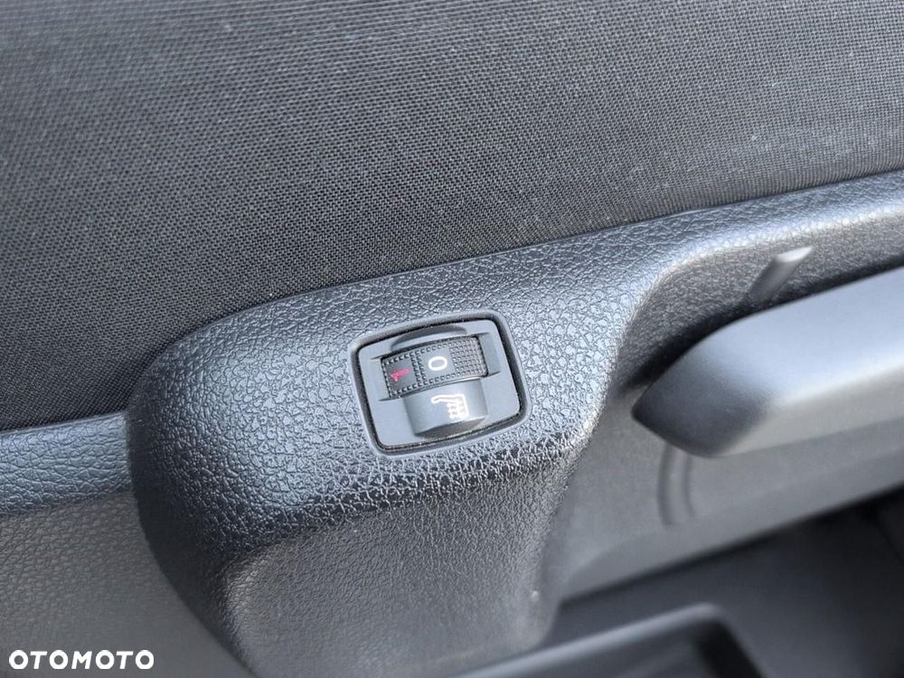 Peugeot e-Expert - 14