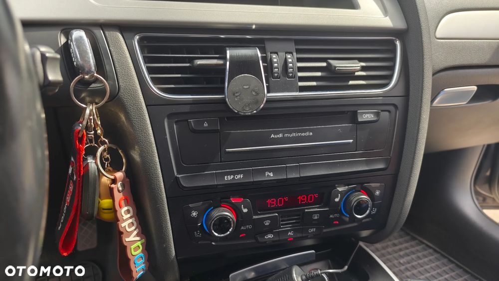 Audi A4 Avant 2.0 TFSI Ambiente - 24