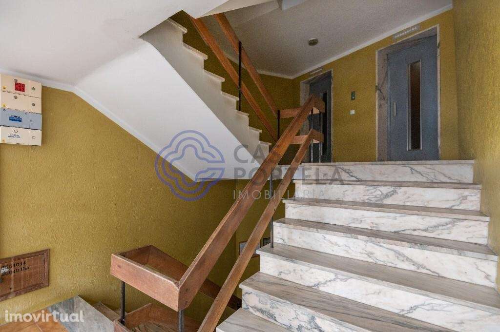 Apartamento T1 com 2 terraços no centro da Marinha Grande - Grande imagem: 4/23