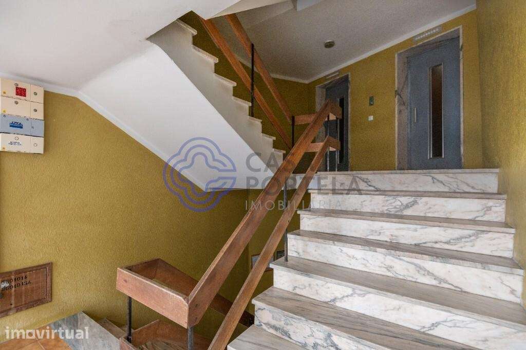 Apartamento T1 com 2 terraços no centro da Marinha Grande - Grande imagem: 4/23