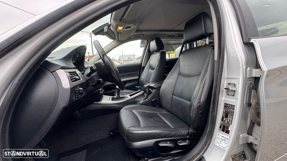 BMW 320 d Exclusive - 9