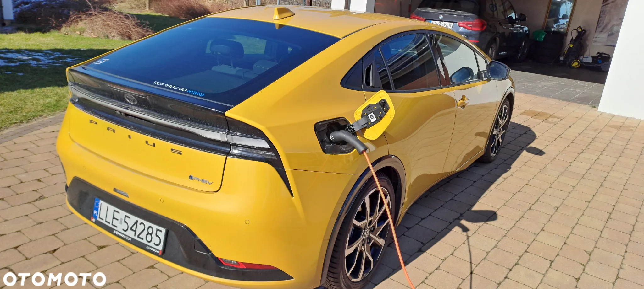 Toyota Prius Plug-in 2.0 Hybrid Prestige - 6