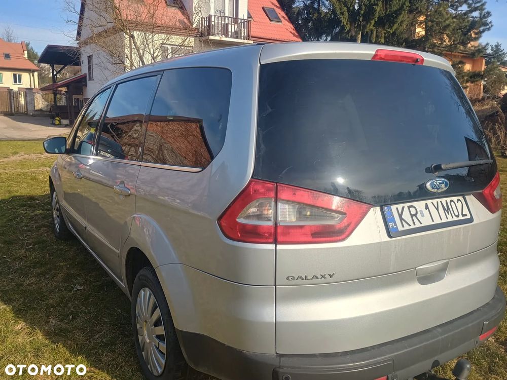 Ford Galaxy 2.0 TDCi Ghia - 9