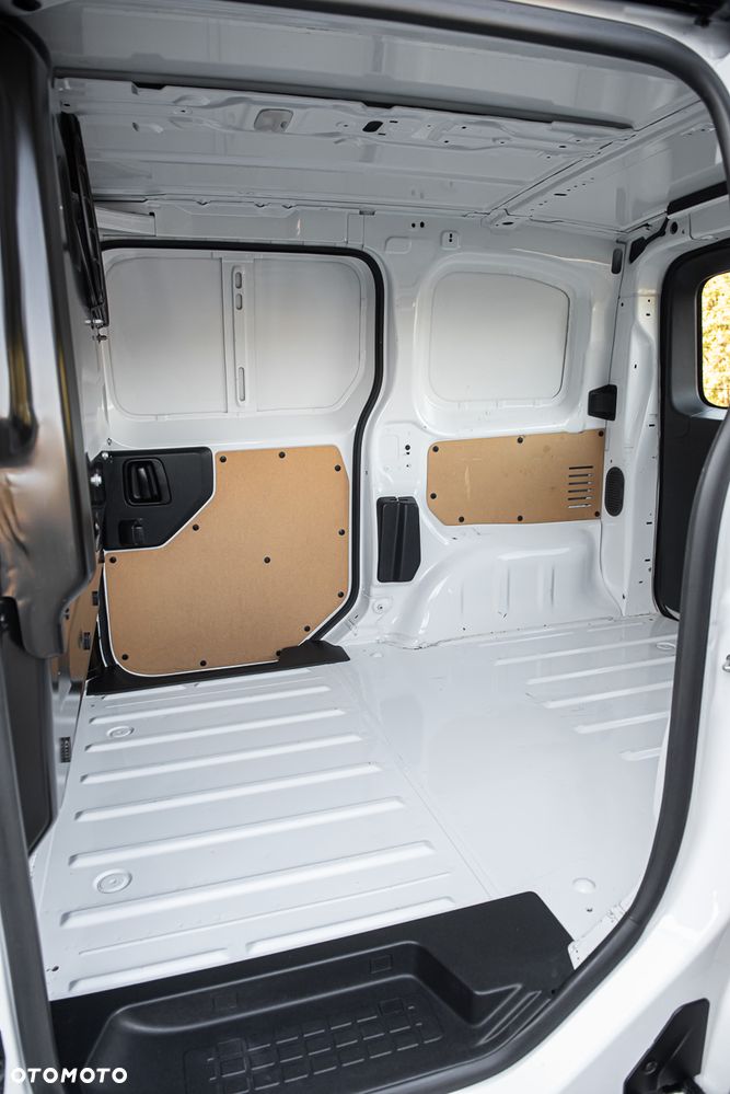 Peugeot Expert 2.0 L1 EAT8 - 26