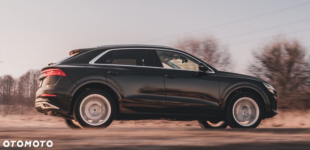 Audi Q8 55 TFSI quattro tiptronic - 4