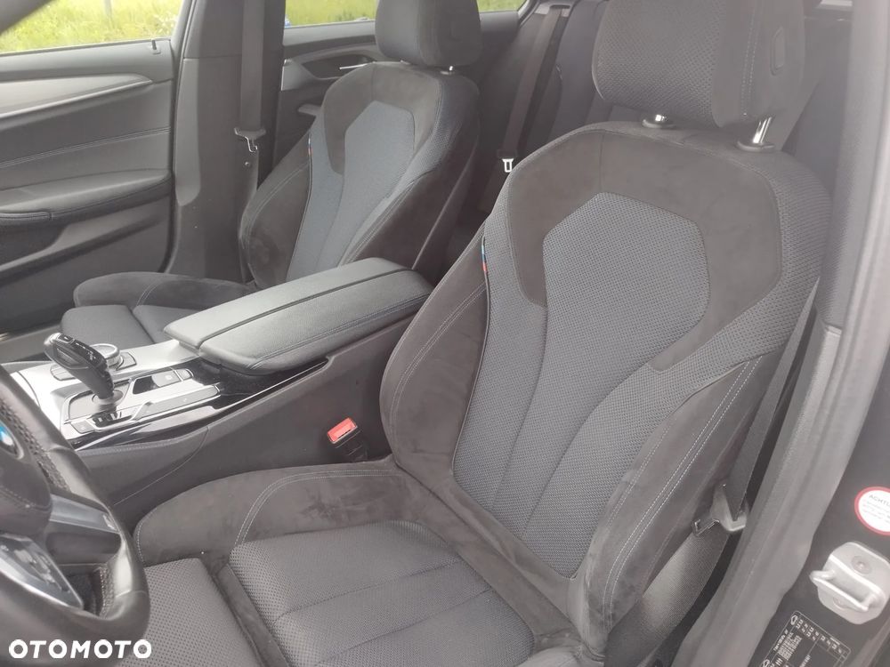BMW Seria 5 520d M Sport sport - 10