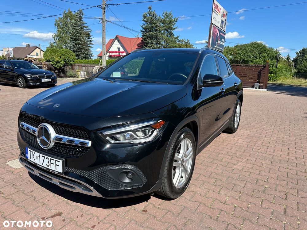 Mercedes-Benz GLA 250 4Matic 8G-DCT - 21