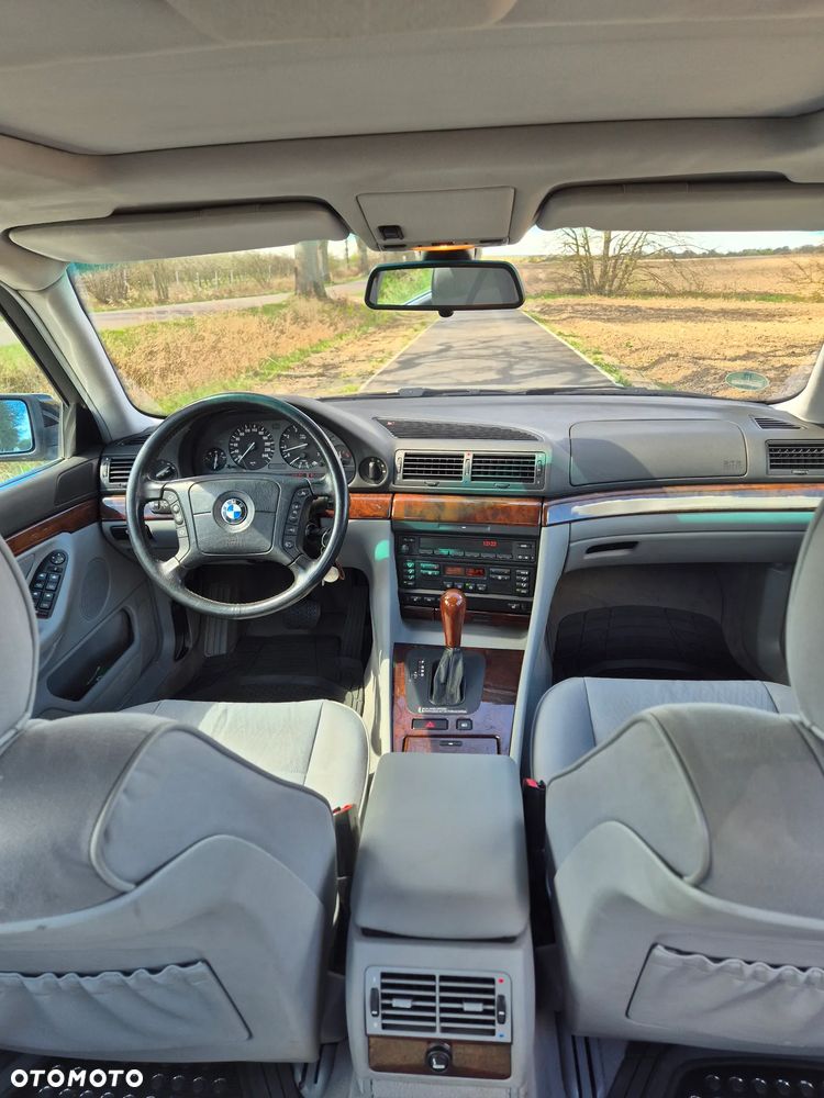 BMW Seria 7 - 9