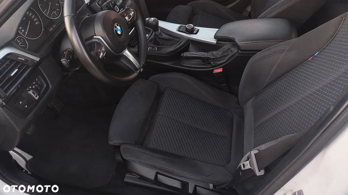 BMW Seria 3 316d M Sport Shadow - 16