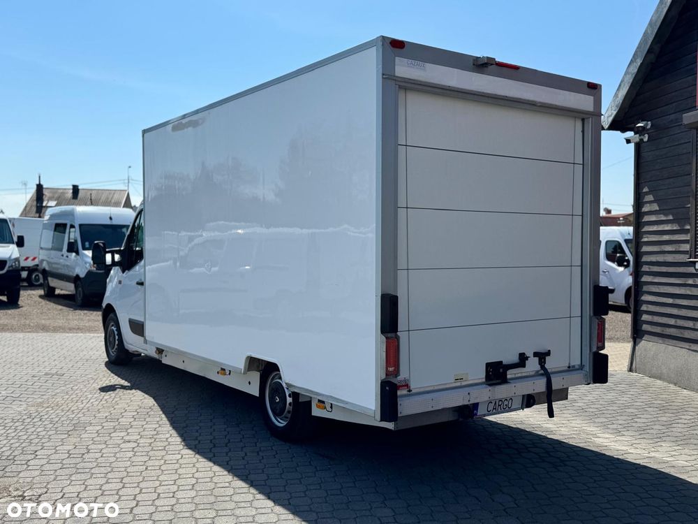 Renault MASTER KONTENER Niskopodwoziowy! Webasto!! Pod Food Truck!  * Auto Kupione w ASO Renault * Gwarancja  *  2,3 145Km * Bardzo oszczędny i dynamiczny silnik * 6-cio Stopniowa Skrzynia Biegów * System Extended Grip *  Lusterko Wide View *  Klimatyzacja * Tempomat * MP3 * Bluetooth * USB * - 12