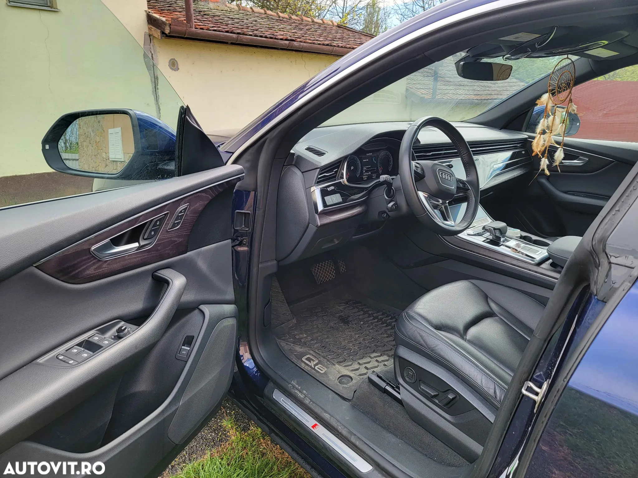 Audi Q8 - 11