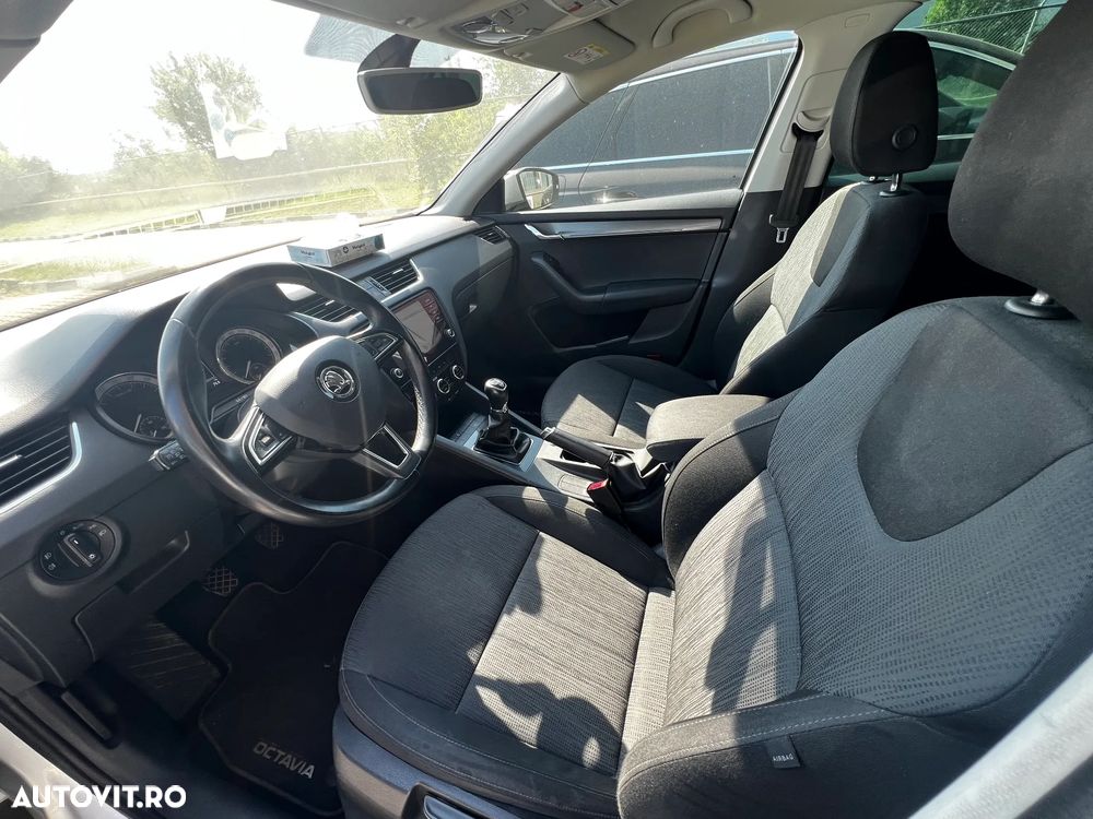Skoda Octavia - 14