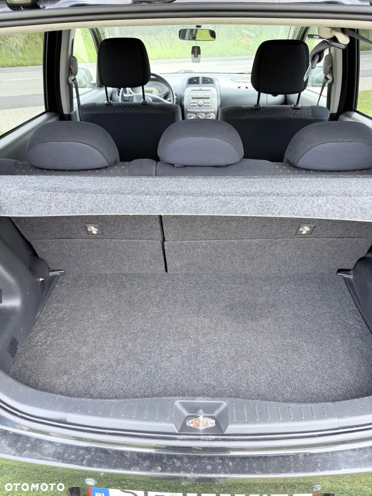 Daihatsu Sirion 1.0 - 6