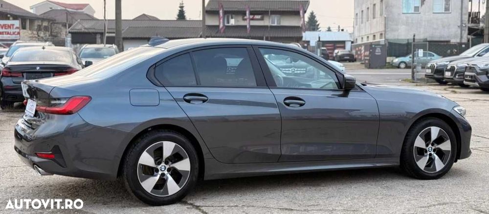 BMW Seria 3 320i AT - 9