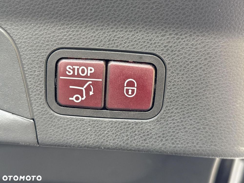 Mercedes-Benz GLC - 13