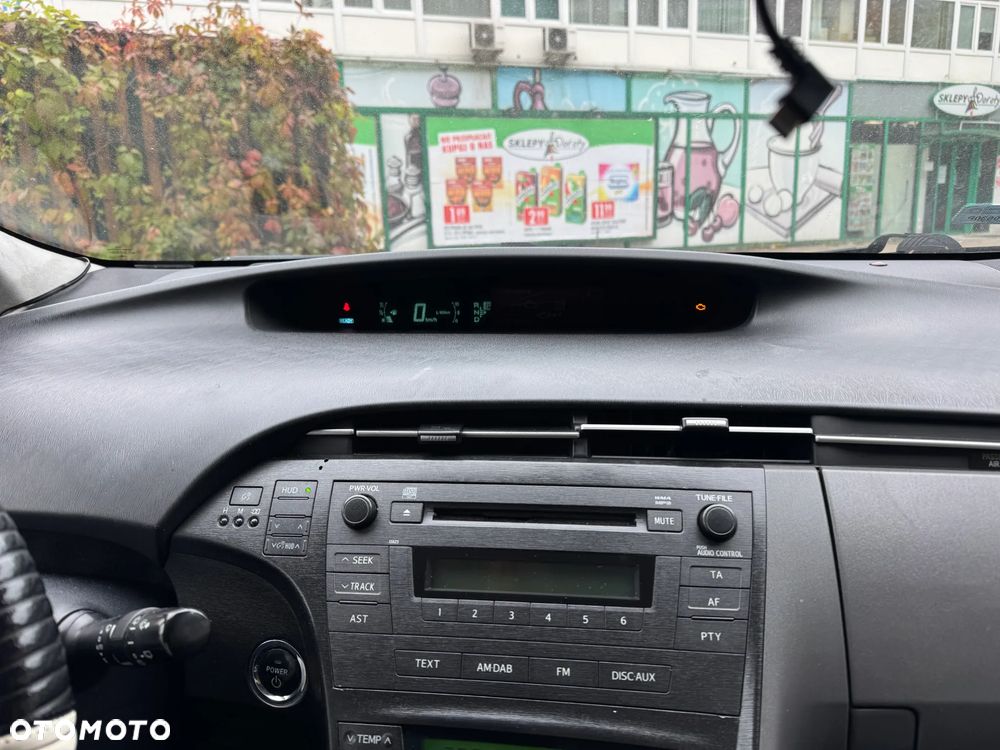 Toyota Prius - 5