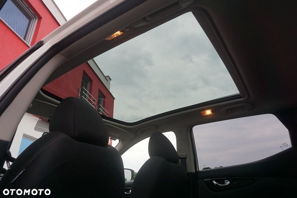 Nissan Qashqai 1.3 DIG-T DCT N-CONNECTA - 14