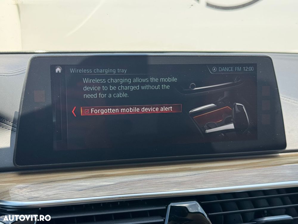 BMW Seria 5 525d AT - 32