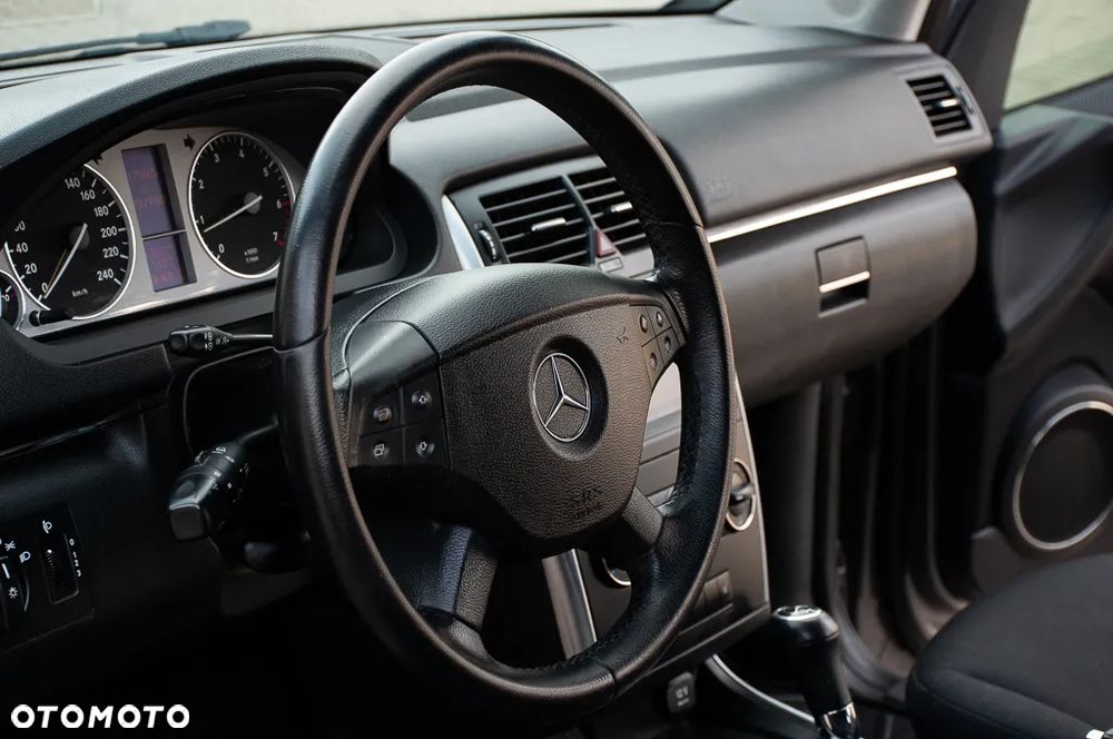 Mercedes-Benz Klasa B 150 Autotronic - 20