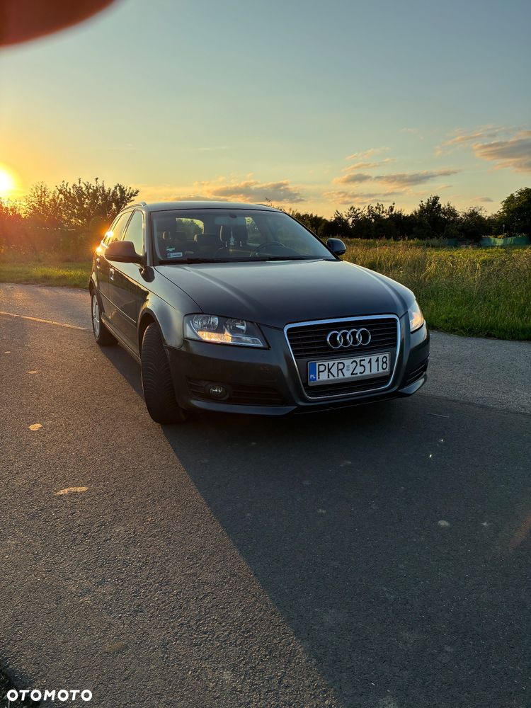 Audi A3 Sportback 1.4 TFSI Ambiente - 2
