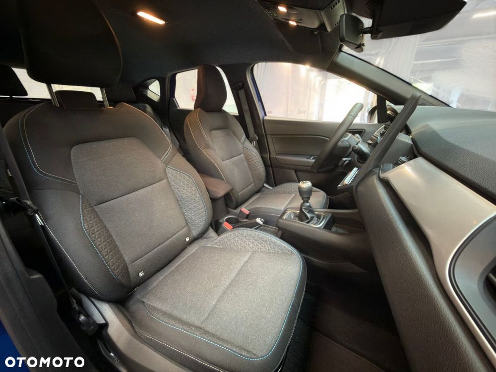 Renault Captur - 23