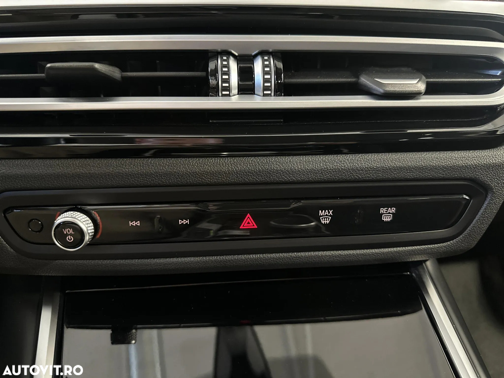 BMW Seria 3 320i xDrive Aut. - 17
