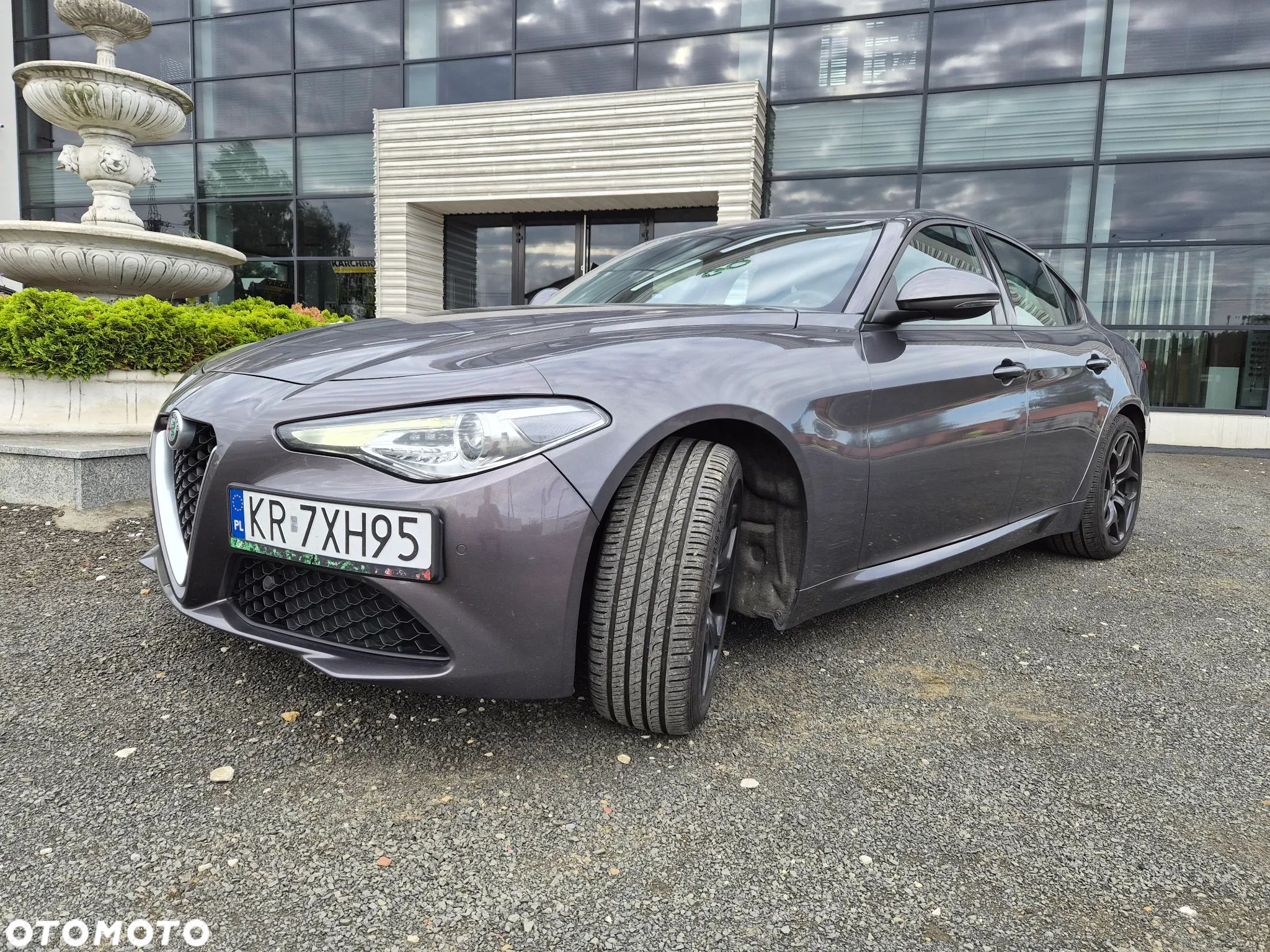 Alfa Romeo Giulia 2.0 Turbo Business - 1