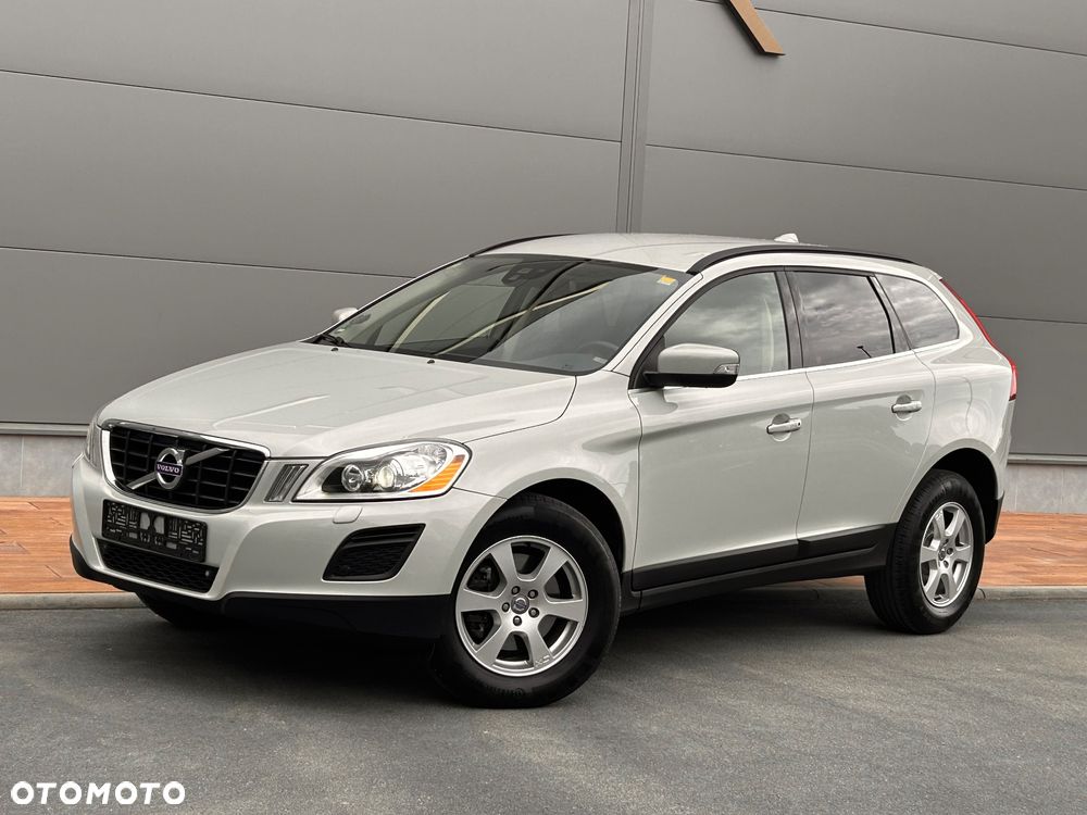 Volvo XC 60 D4 Geartronic Momentum - 13