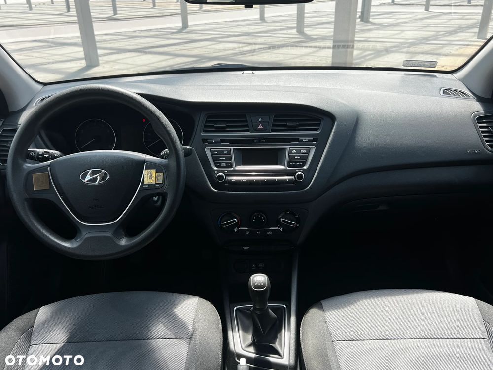 Hyundai i20 1.2 Classic Plus - 10