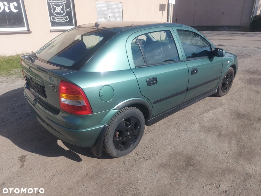 Opel Astra 1.6 16V Mid - 3