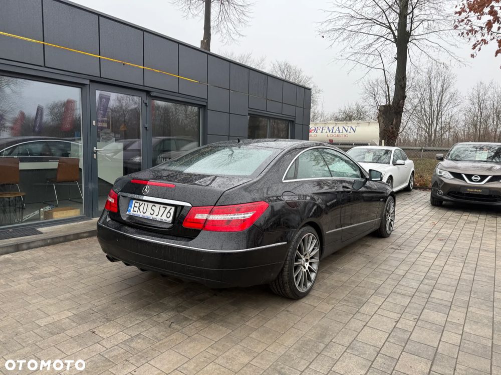 Mercedes-Benz Klasa E - 16