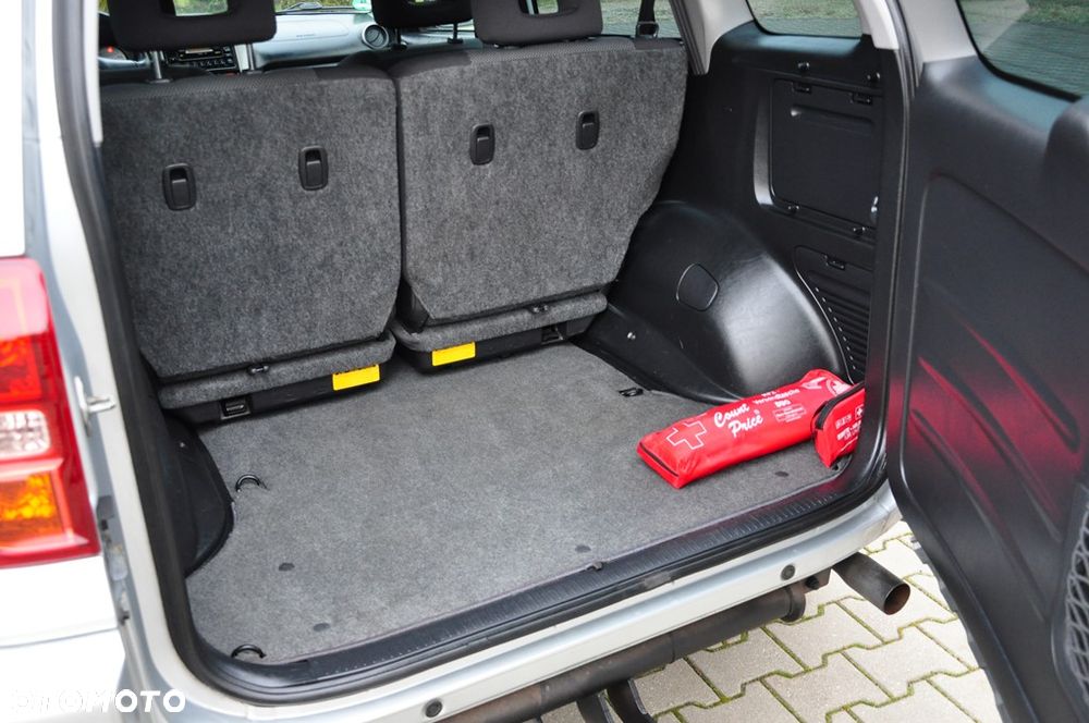 Toyota RAV4 1.8 VVT-i 4x2 - 26