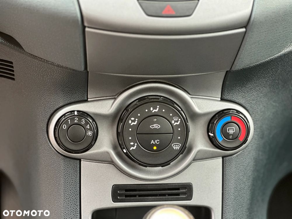 Ford Fiesta 1.25 Trend - 11