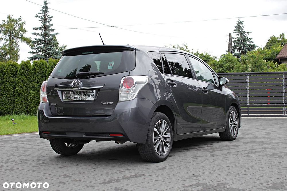 Toyota Verso 1.8 Prestige MS EU6 - 16