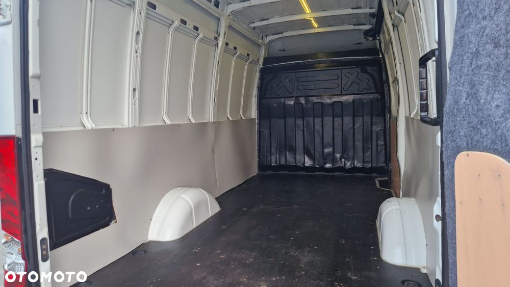 Iveco DAILY 35-130 - 16