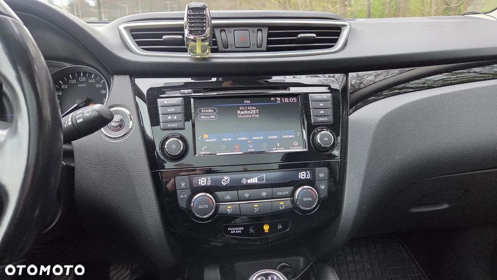 Nissan Qashqai 1.3 DIG-T N-Connecta EU6d - 7
