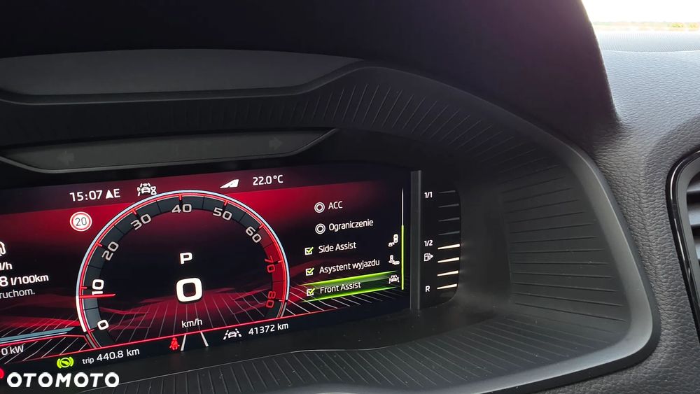 Skoda Karoq 2.0 TSI 4x4 DSG Sportline - 33