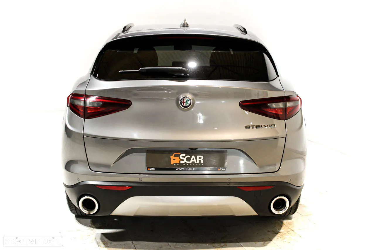 Alfa Romeo Stelvio 2.2 D Super AT8 - 5
