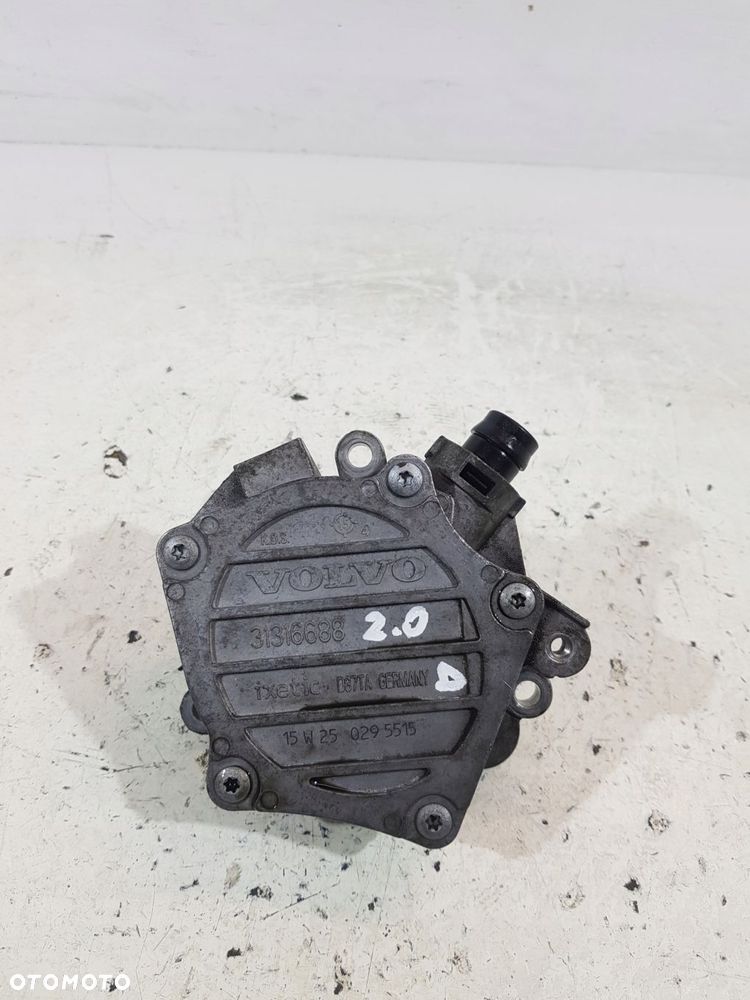 pompa vacum 31316688 volvo s60 ii v60 v70 2.0d - 7