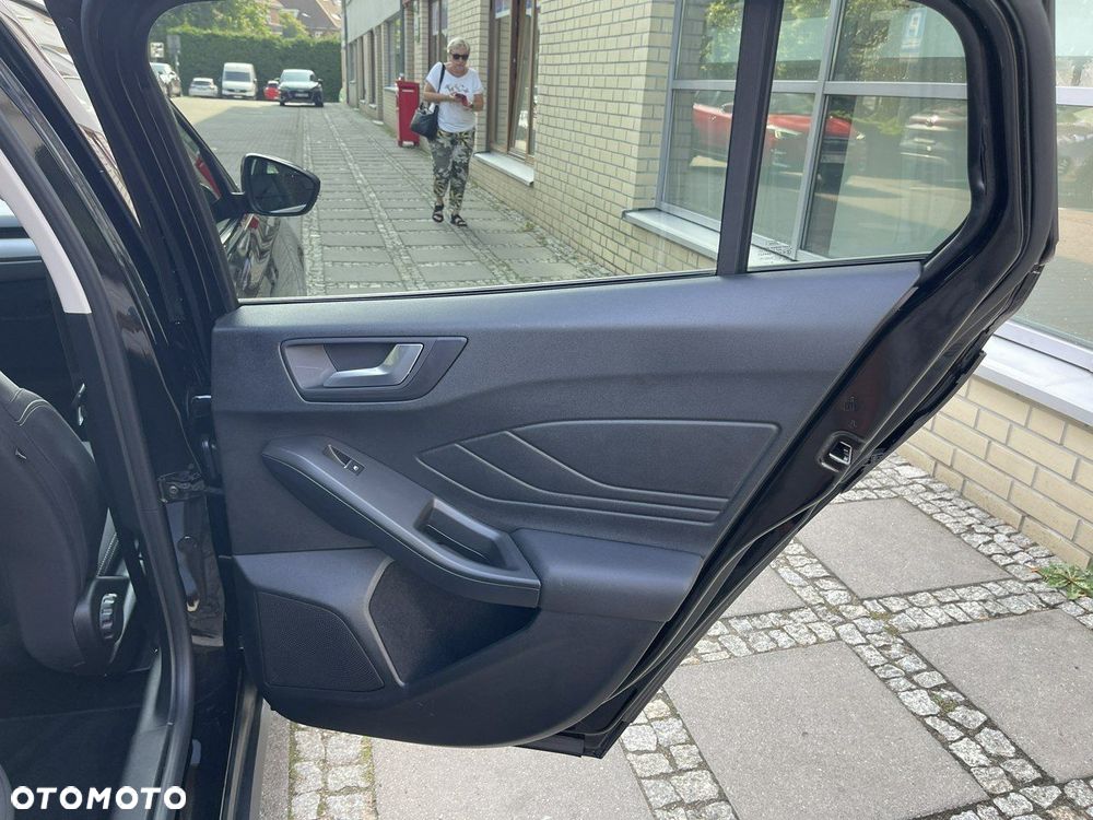 Ford Focus - 27