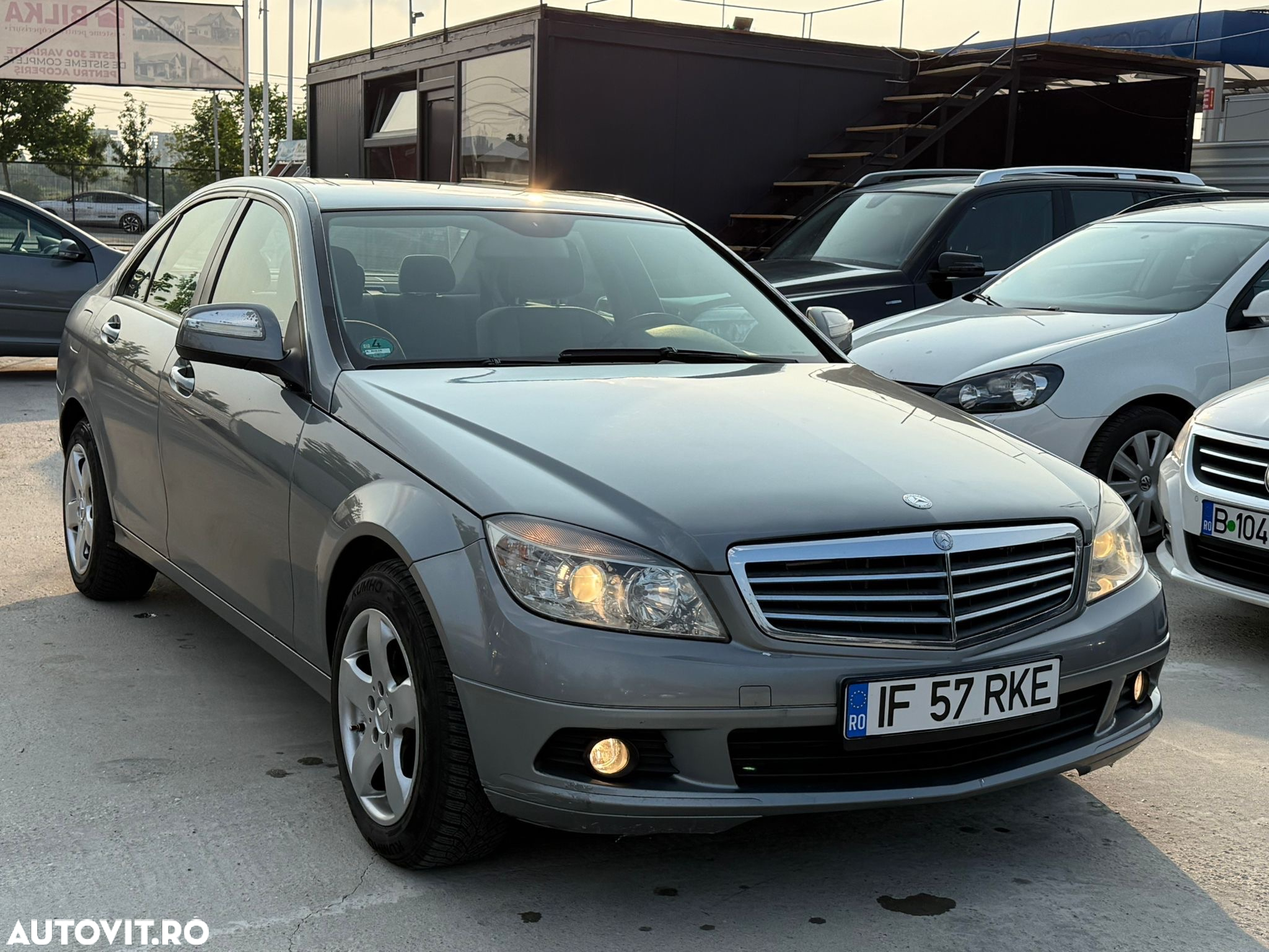 Mercedes-Benz C 180 - 12