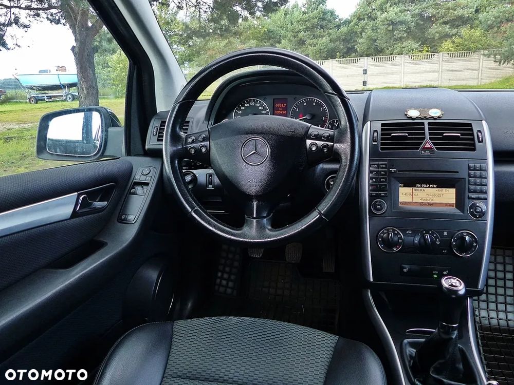 Mercedes-Benz Klasa A 160 BlueEFFICIENCY Elegance - 35