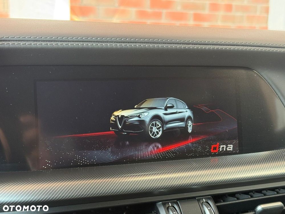 Alfa Romeo Stelvio - 26